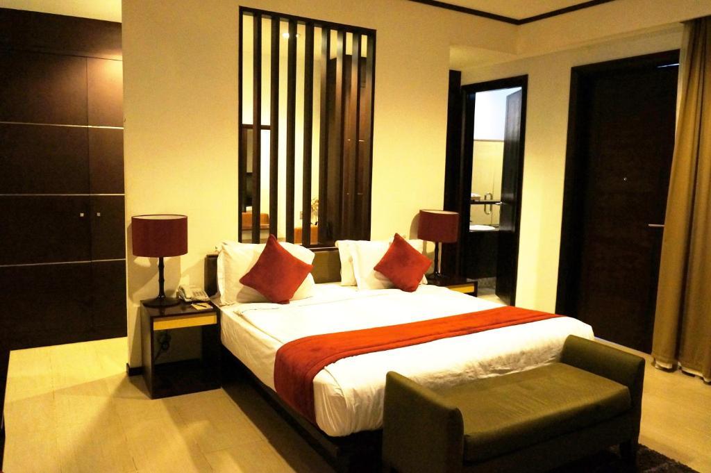 Rumah Nenek Hotel And Restaurant Padang  Szoba fotó
